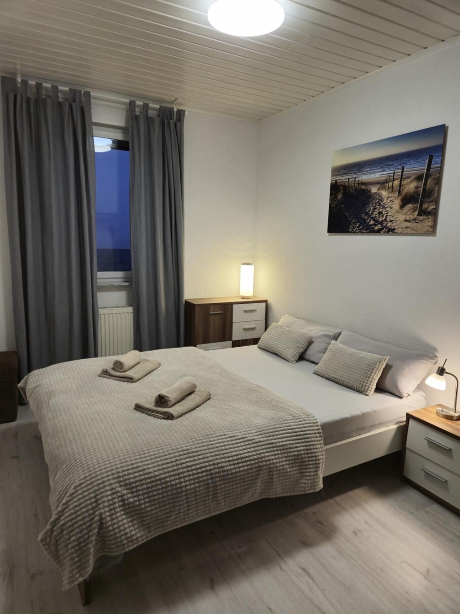 Ferienwohnung Abendsonne Бад Мергентхайм Екстериор снимка